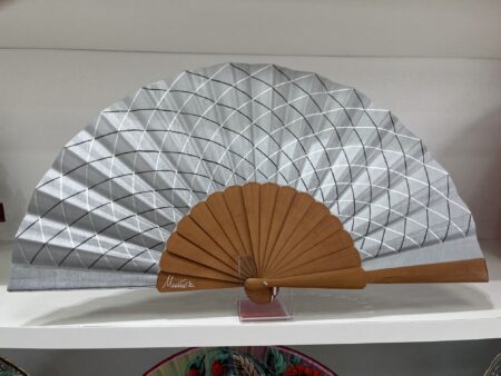 Abanico moderno plateado